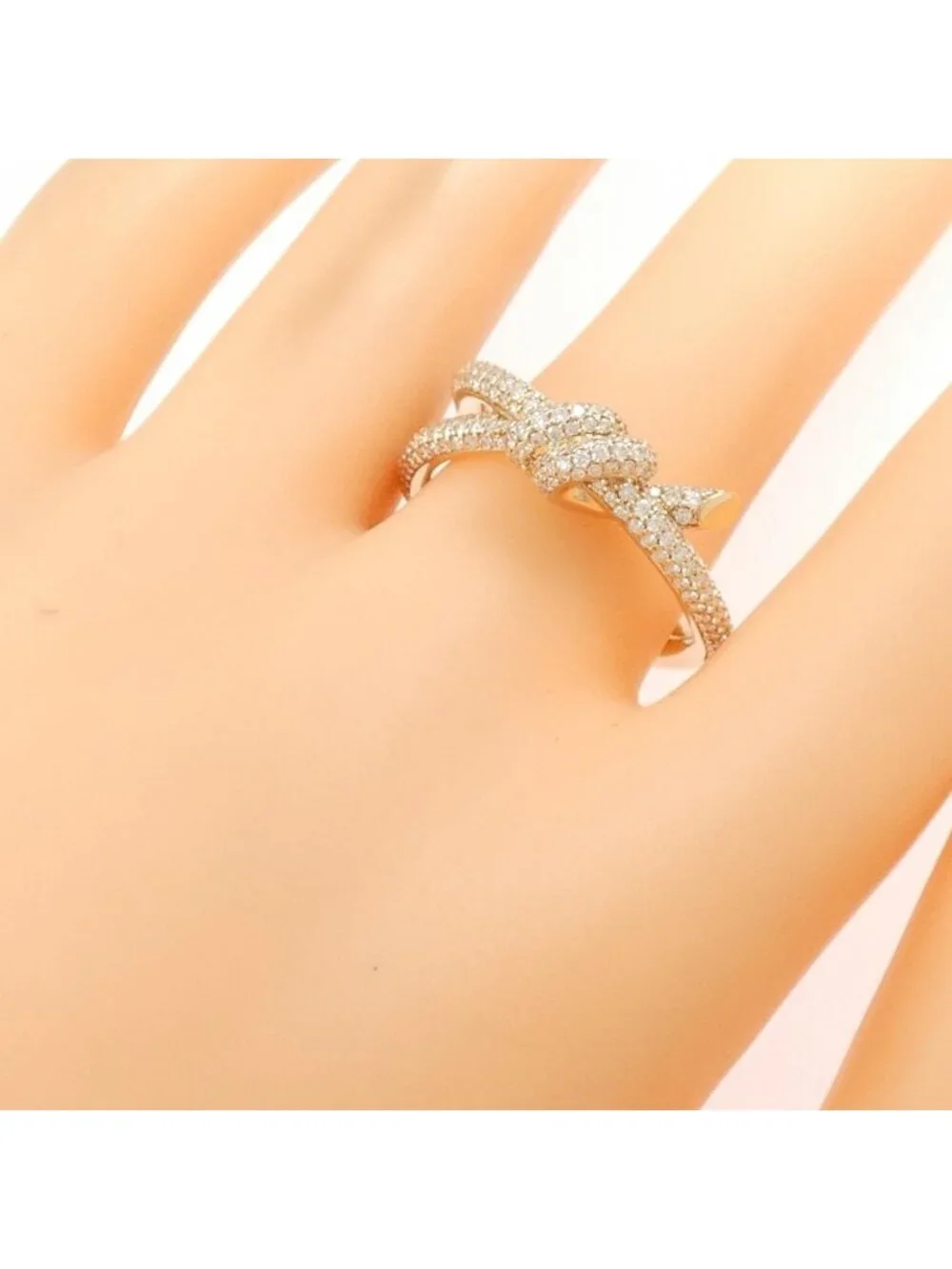 Tiffany & Co. brands tiffany